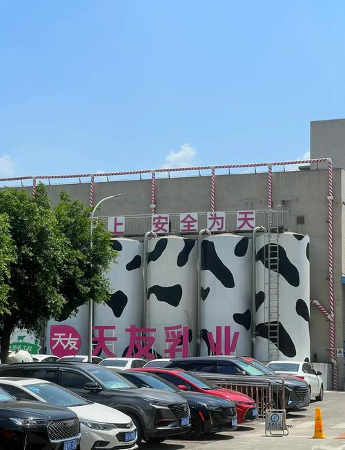 重庆天友工厂探秘 遛娃学知识两不误，科技+亲子游新玩法